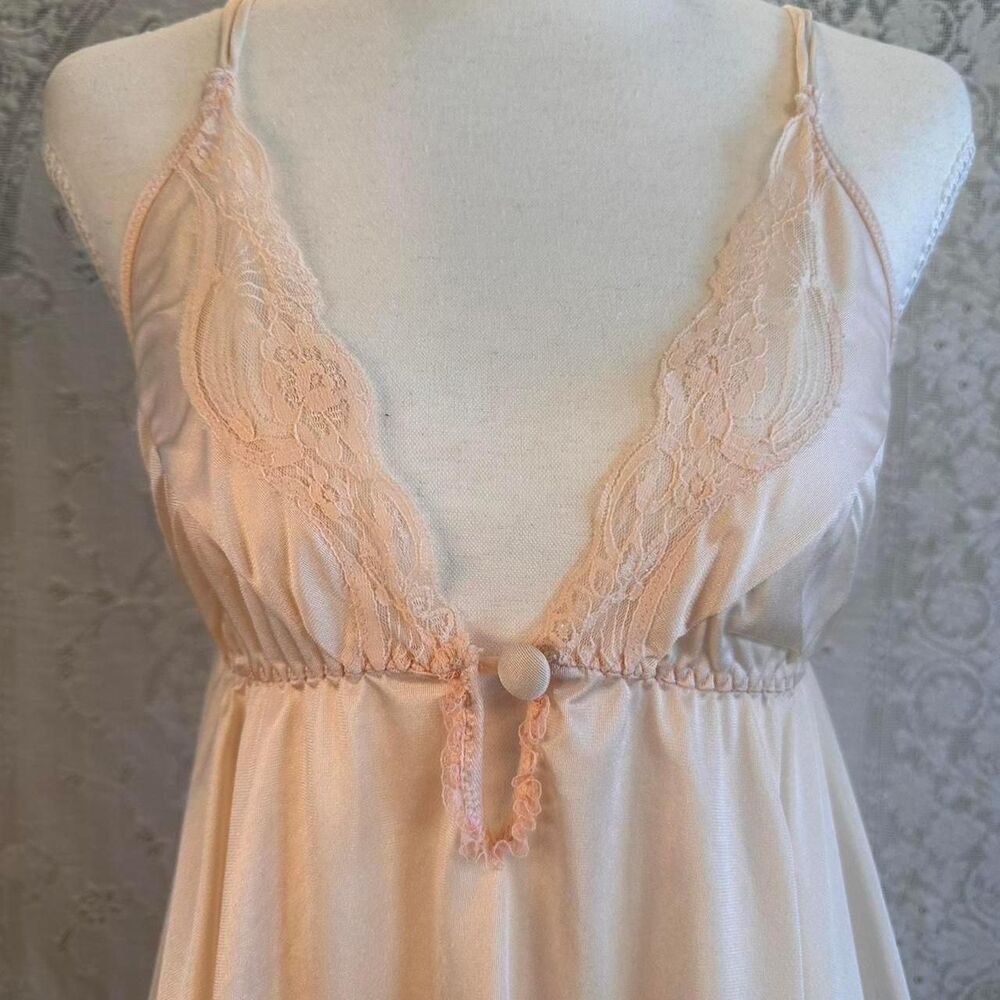 American-vintage Women's Pink and Cream Vest